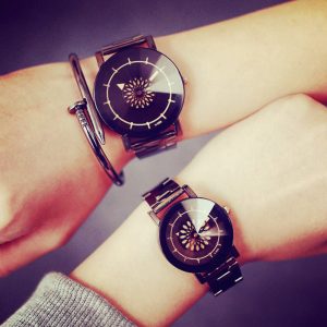 Concise Lovers Retro Casual Copper Belt Fashion Watch Large black dial