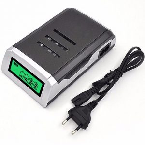 LCD Display 4 Slots Intelligent Battery Charger for AA /AAA Rechargeable BatteriesX34O